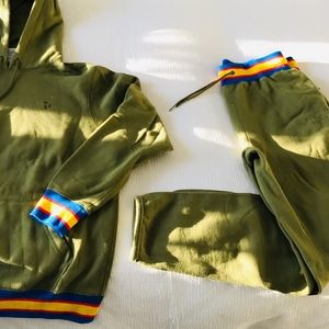 RAISED NEW YORK VARSITY HOODIE AND SWEATPANT